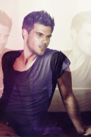/album/robert-pattinson-forever/taylor-s-sketches-and-manips-taylor-lautner-32868436-499-750-jpg/